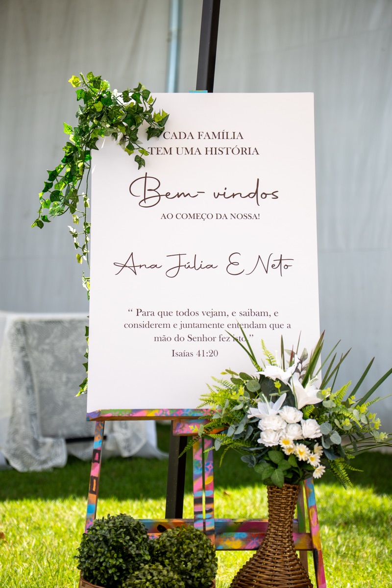 Placa de boas-vindas do casamento Ana Júlia e Neto